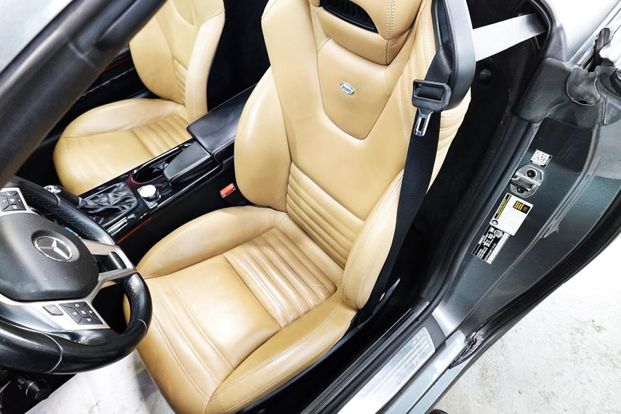 2015 Mercedes-Benz SLK ROADSTER, SLK 350 AMG PKG.NO ACCIDENT.ONE ONWER - Photo #21