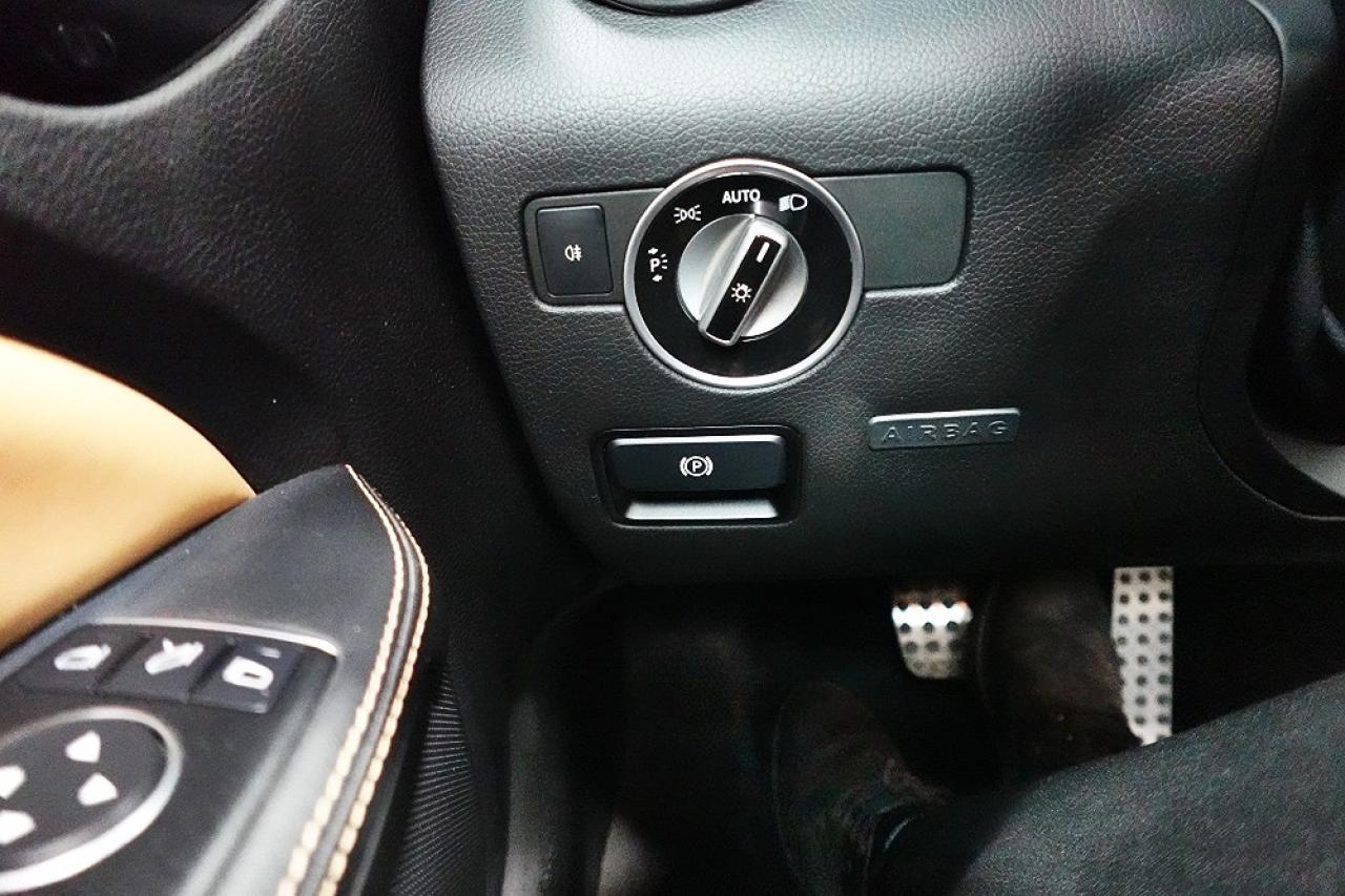 2015 Mercedes-Benz SLK ROADSTER, SLK 350 AMG PKG.NO ACCIDENT.ONE ONWER Photo