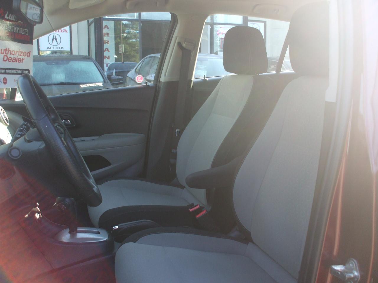 2016 Chevrolet Trax LS,Certified,Bluetooth,2 Set of Tires,Clean Carfax - Photo #11