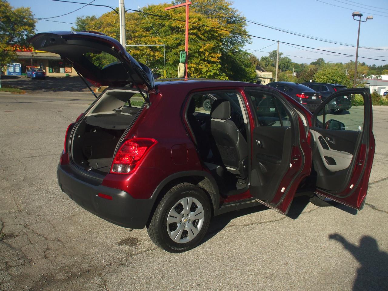 2016 Chevrolet Trax LS,Certified,Bluetooth,2 Set of Tires,Clean Carfax - Photo #19