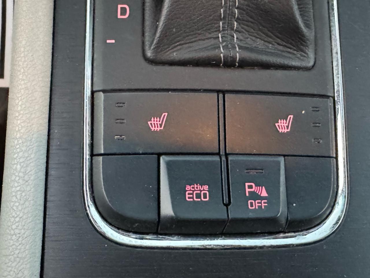 2017 Kia Sedona LX + 8 Seats - Photo #13
