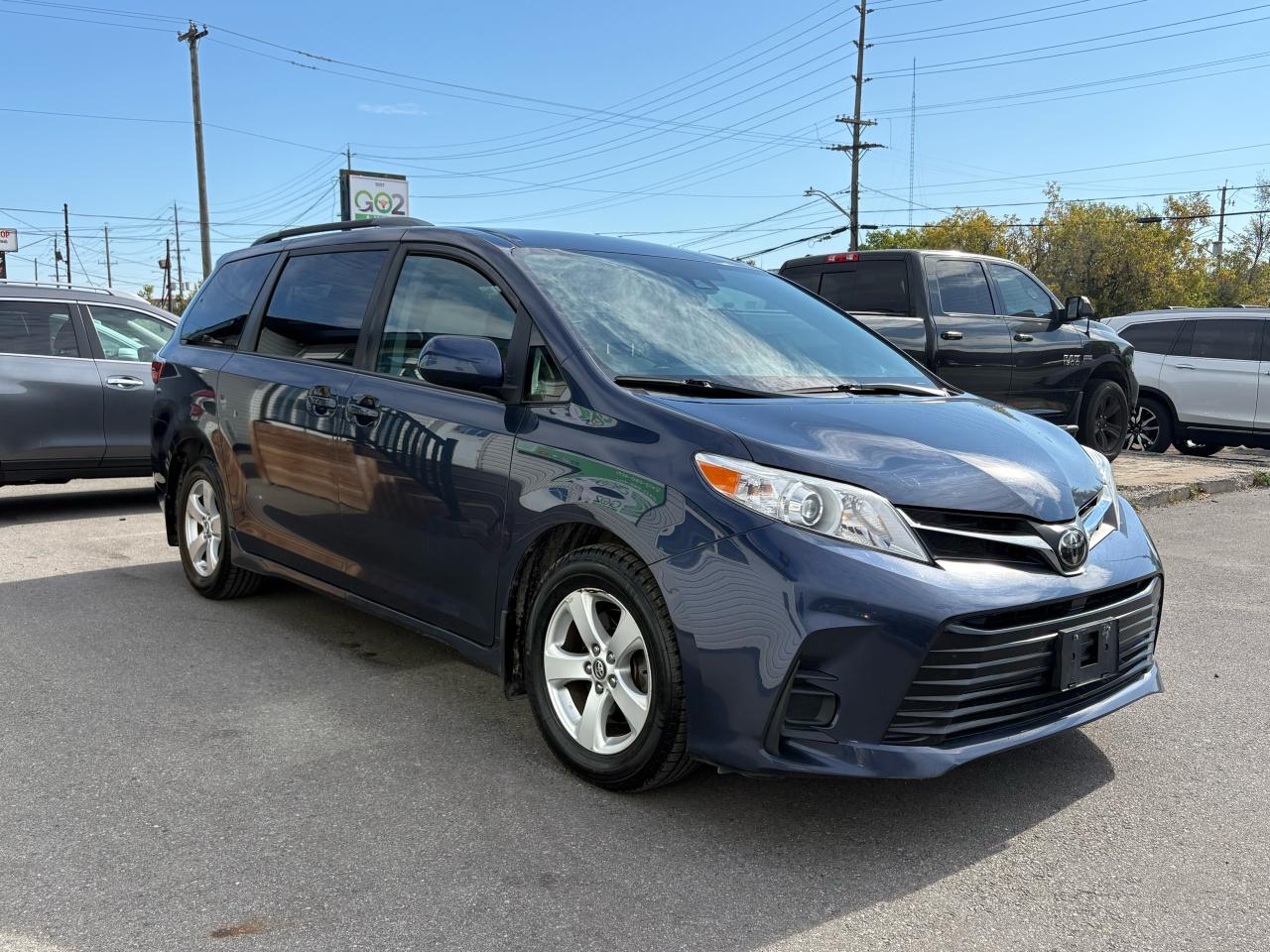 2020 Toyota Sienna LE - Photo #3