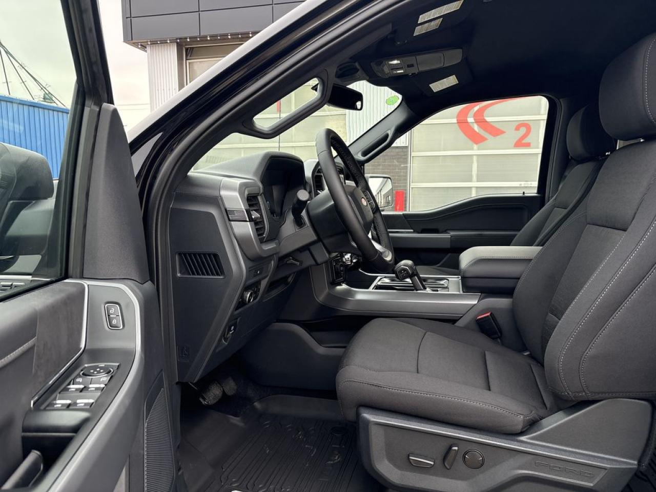 2025 Ford F-150 XLT 5.5' Box 302A Photo5