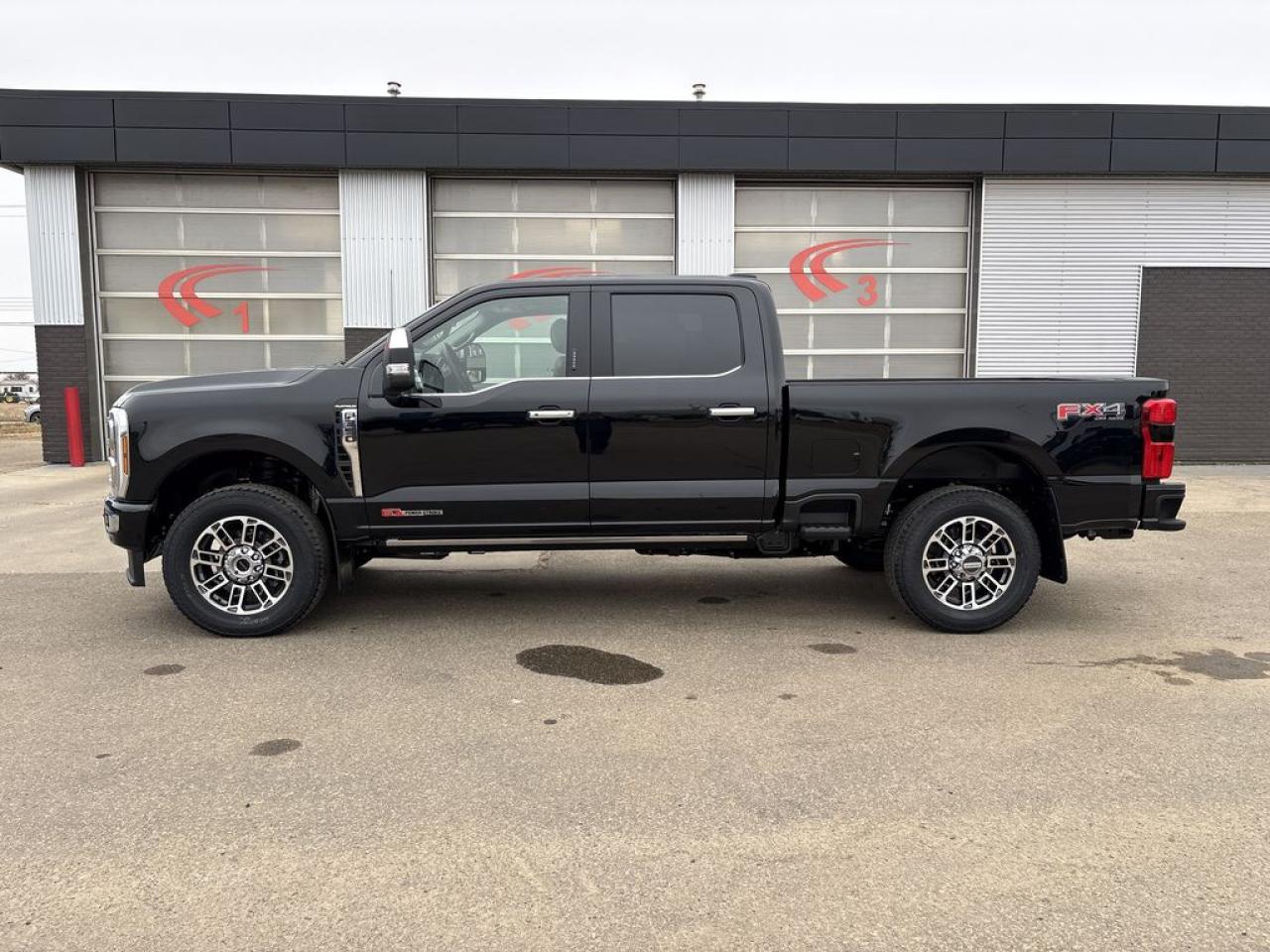 2026 Ford F-350 Super Duty SRW PLATINUM 6.8' Box 713A Photo