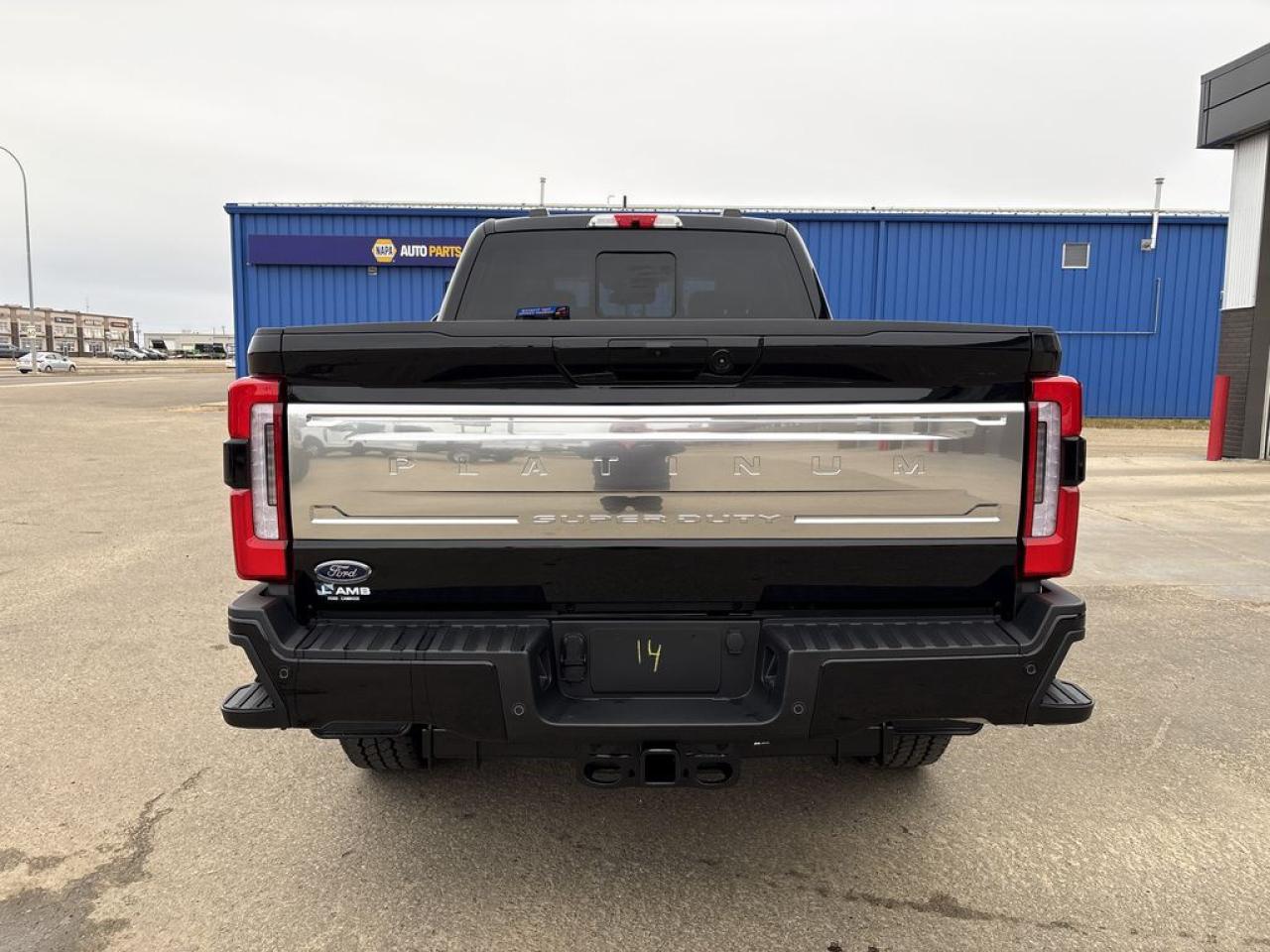 2026 Ford F-350 Super Duty SRW PLATINUM 6.8' Box 713A Photo5
