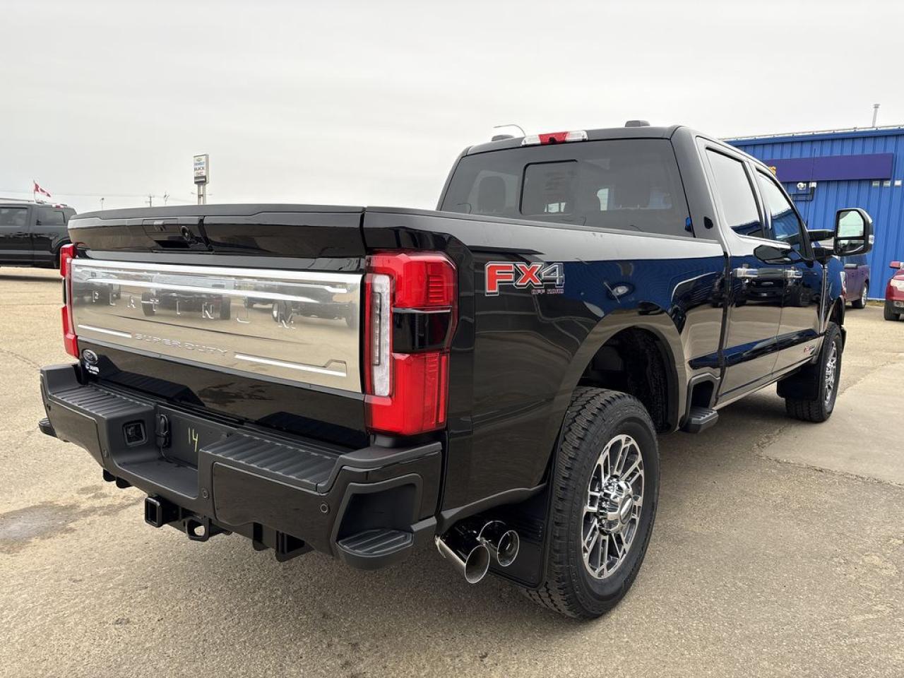 2026 Ford F-350 Super Duty SRW PLATINUM 6.8' Box 713A Photo5