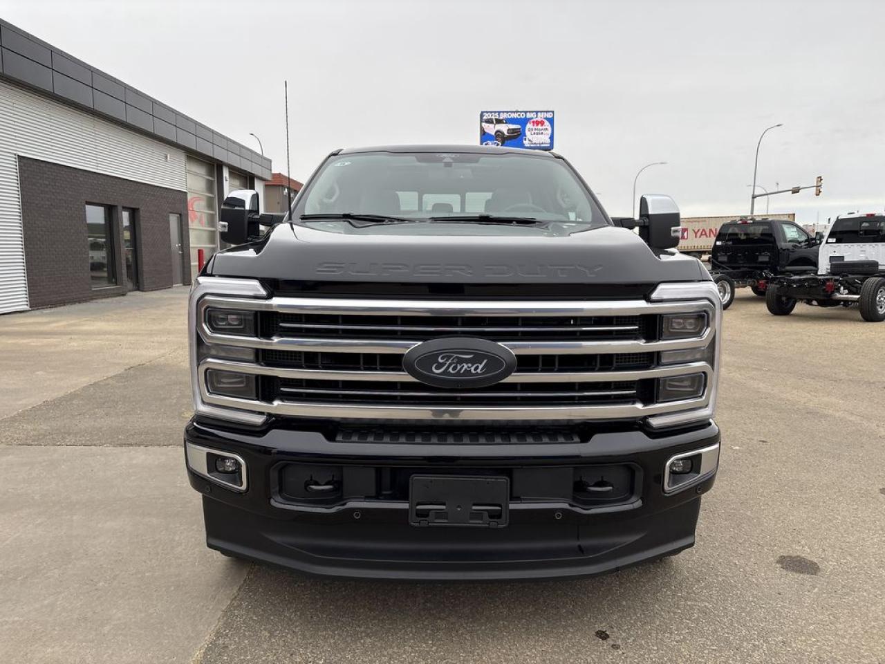 2026 Ford F-350 Super Duty SRW PLATINUM 6.8' Box 713A Photo5