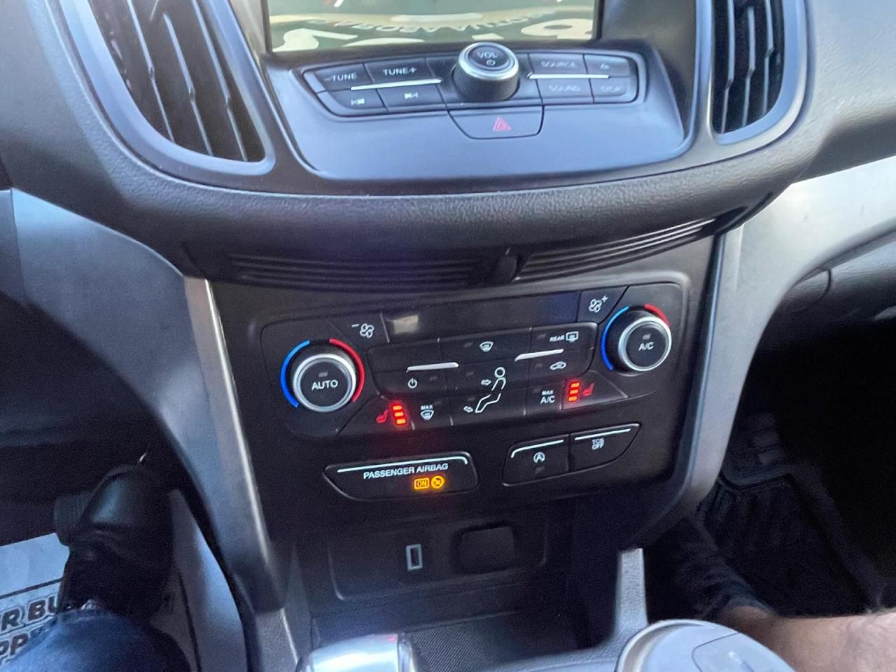2018 Ford Escape AWD NO ACCIDENT 2.0L ENGINE SAFETY CERTIFIED B-T - Photo #20