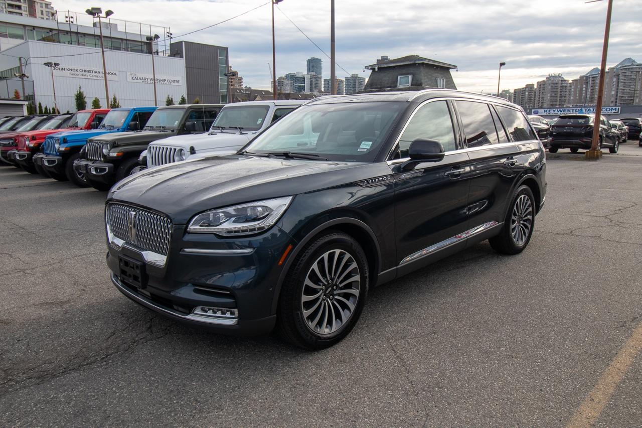 2023 Lincoln Aviator Reserve AWD Photo2