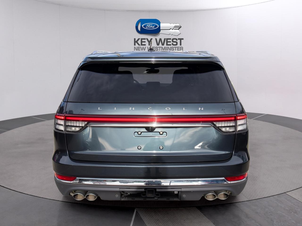 2023 Lincoln Aviator Reserve AWD Photo3