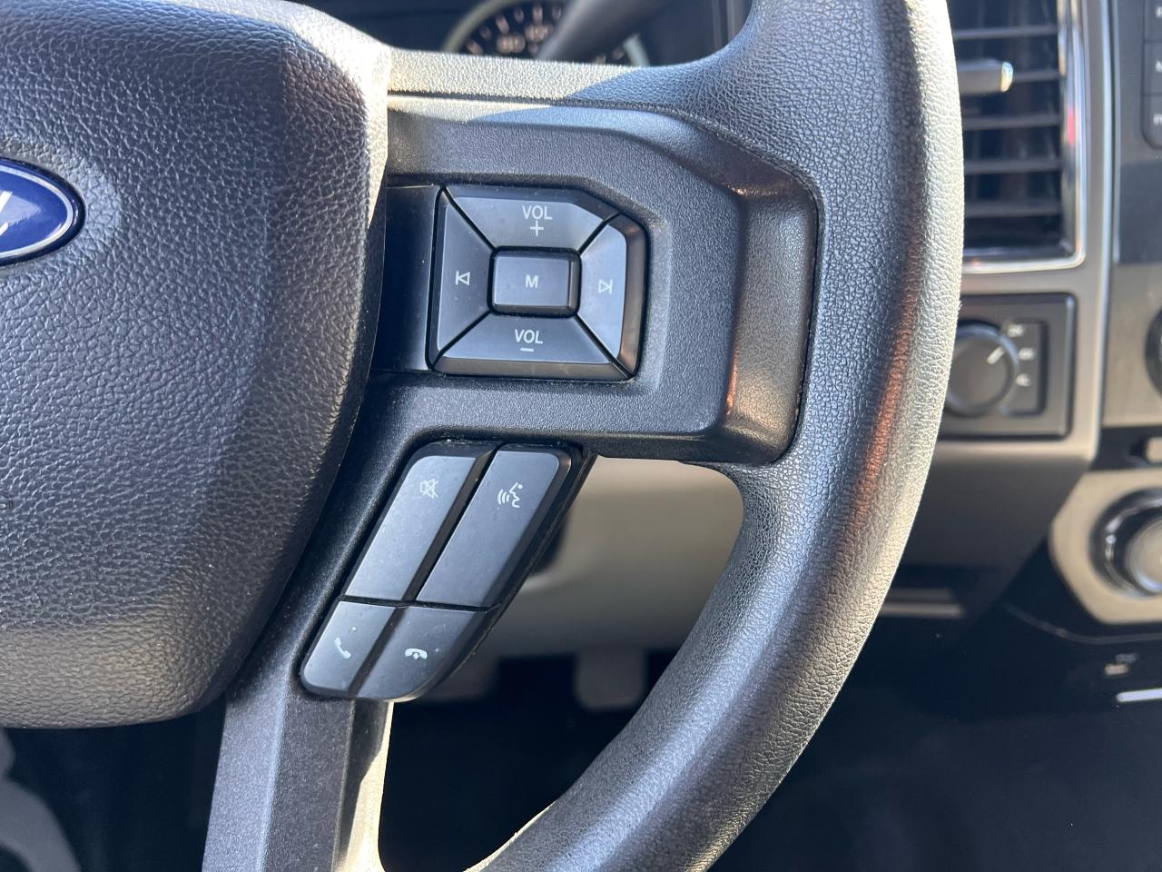 2017 Ford F-150 4WD SuperCrew 145" XLT 3.5L Photo17