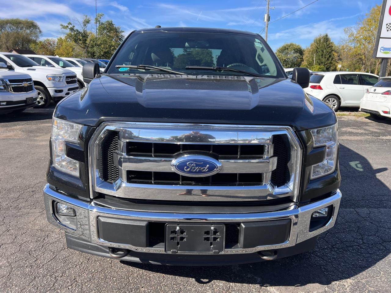 2017 Ford F-150 4WD SuperCrew 145" XLT 3.5L Photo8