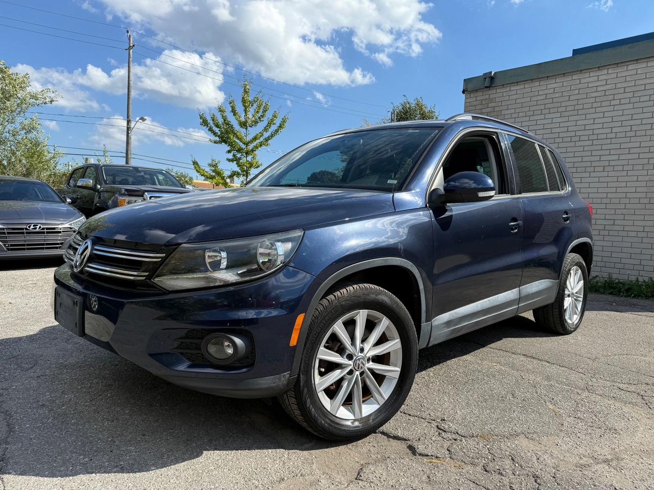 2014 Volkswagen Tiguan Trendline AWD *SAFETY INCL*CLEAN CARFAX*1 OWNER* - Photo #2