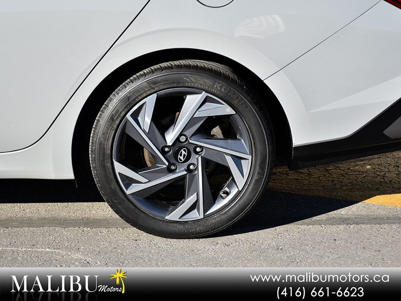 2025 Hyundai Elantra Luxury Photo4