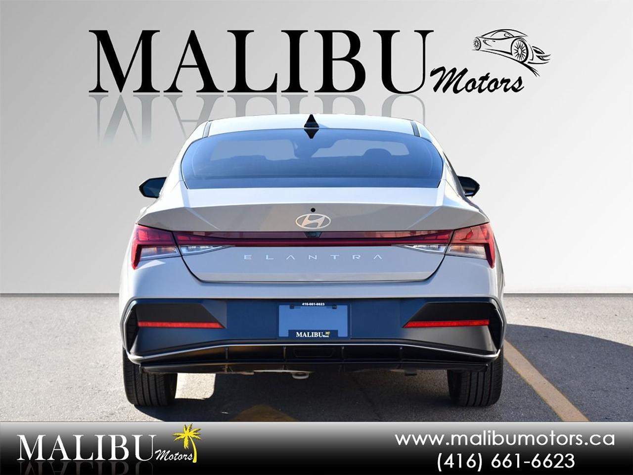 2025 Hyundai Elantra Luxury Photo