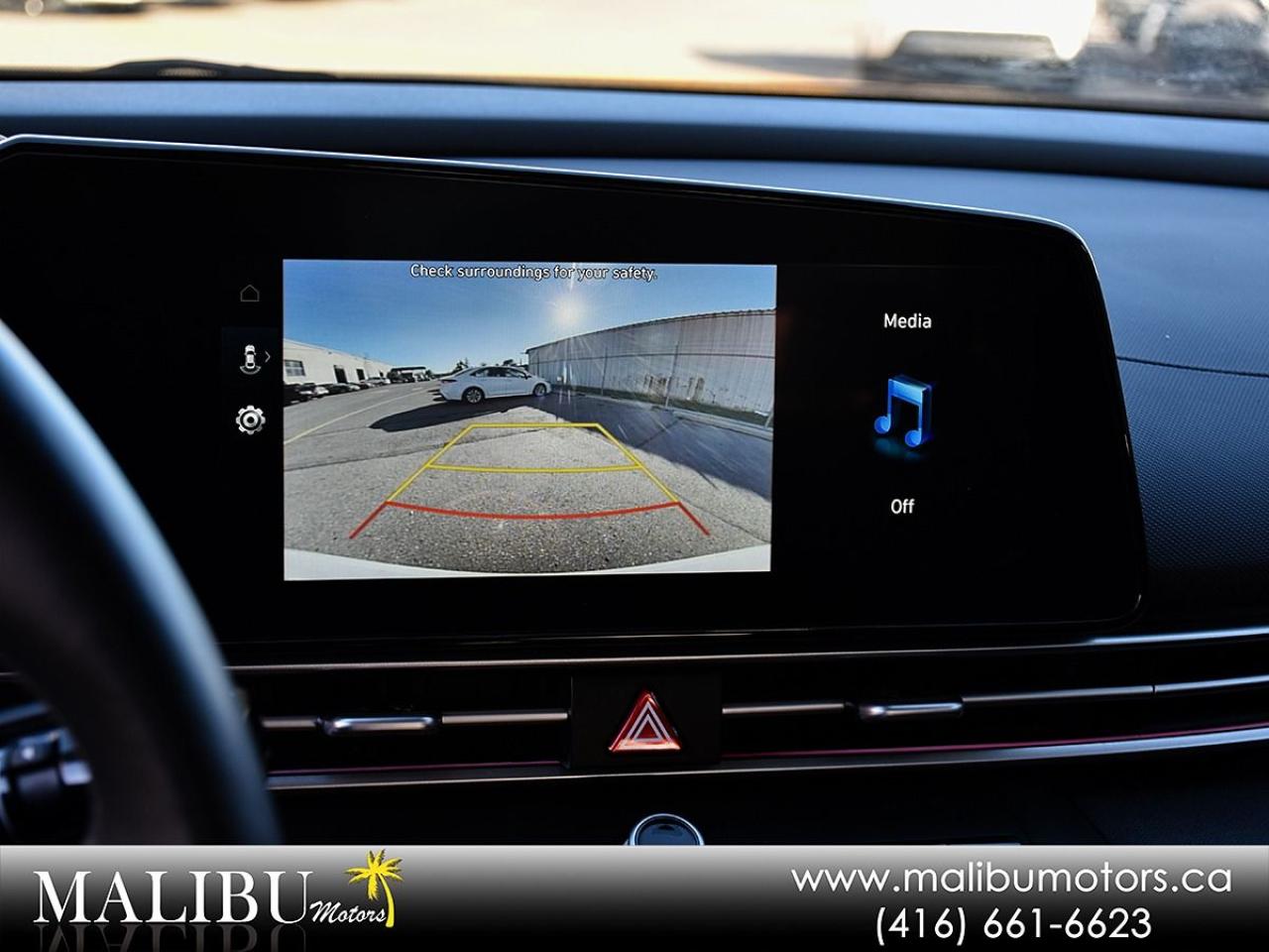 2025 Hyundai Elantra Luxury Photo