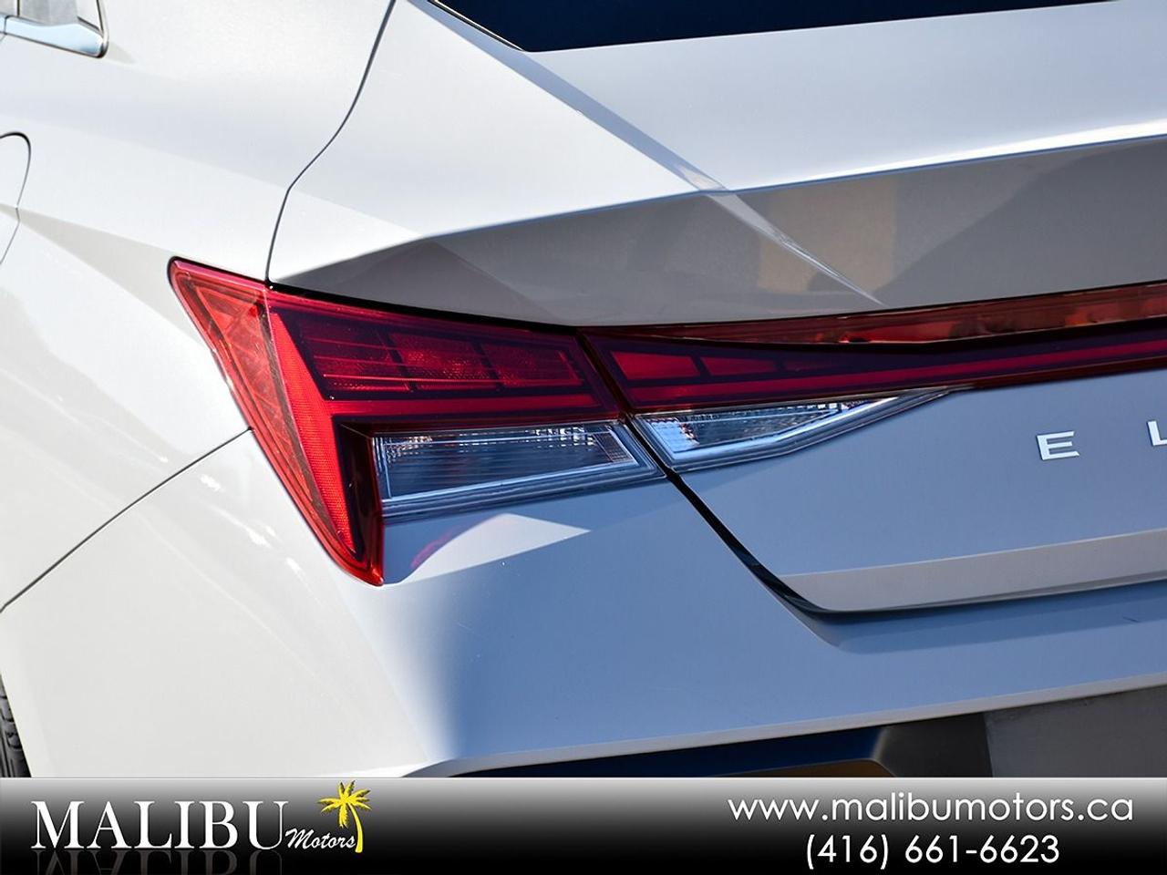 2025 Hyundai Elantra Luxury Photo