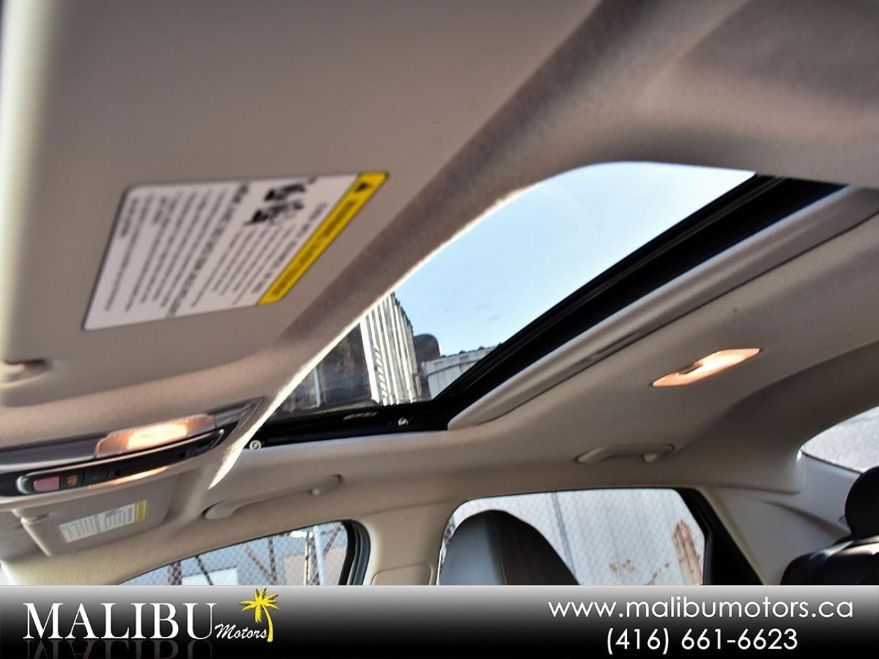 2025 Hyundai Elantra Luxury Photo