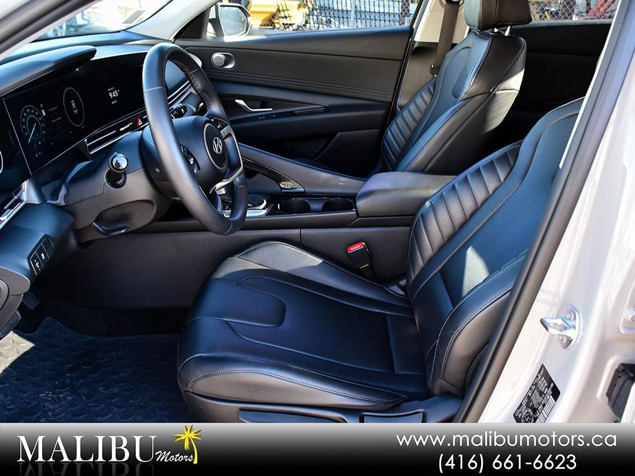 2025 Hyundai Elantra Luxury Photo