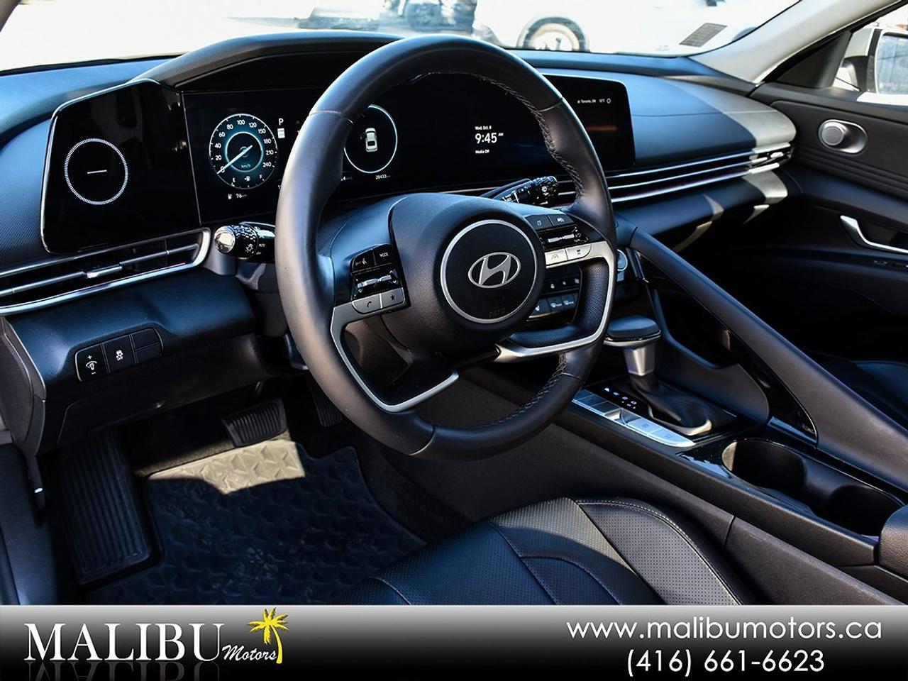 2025 Hyundai Elantra Luxury Photo