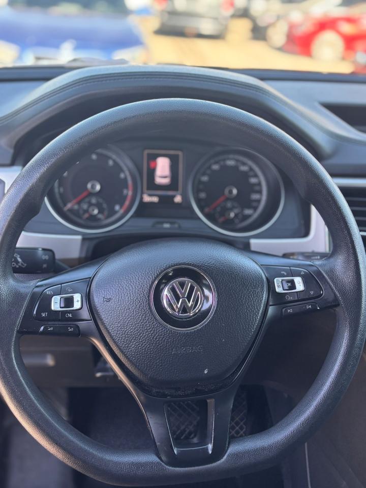 2018 Volkswagen Atlas TRENDLINE - Photo #3