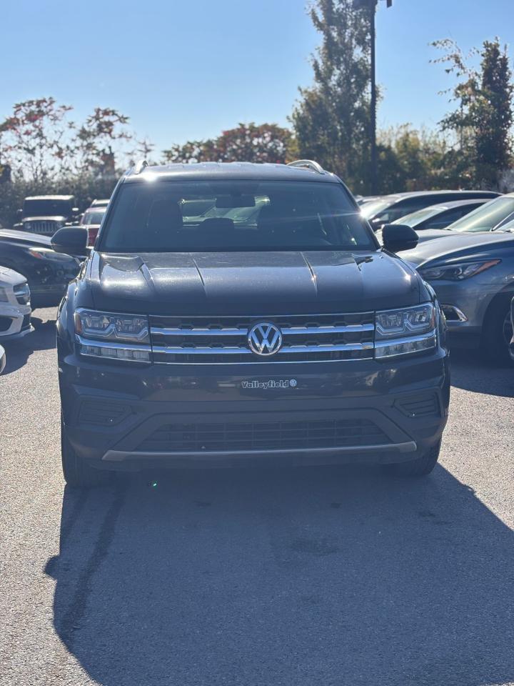 2018 Volkswagen Atlas TRENDLINE - Photo #2
