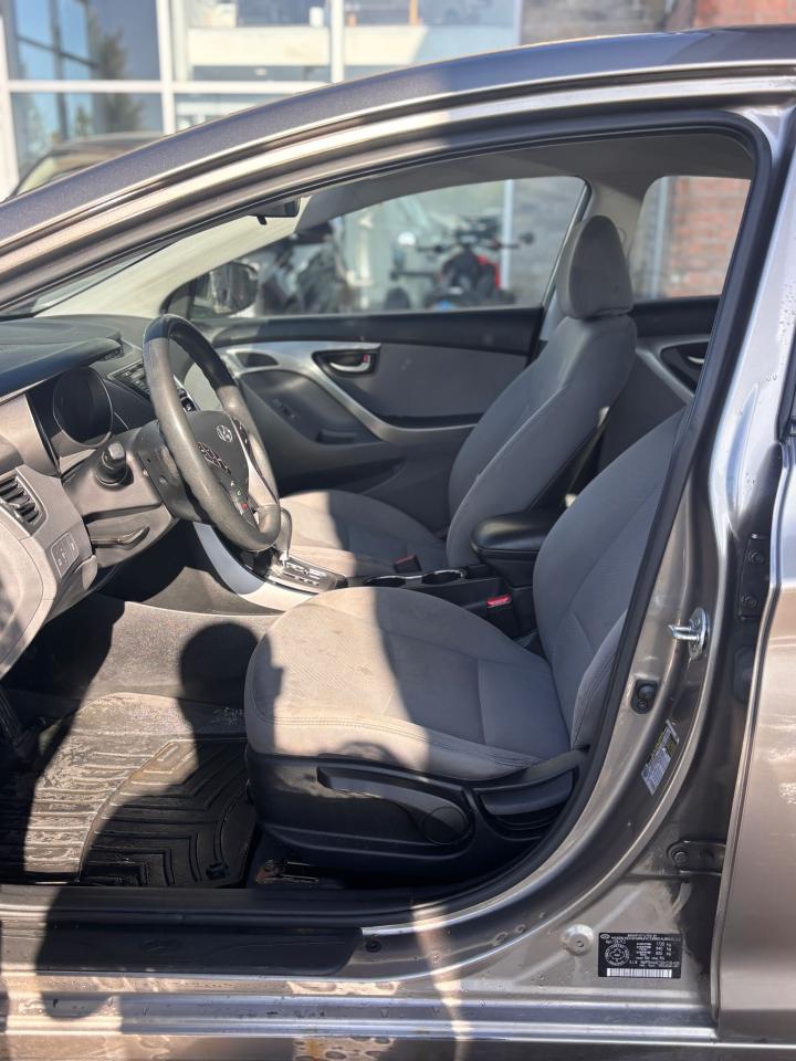 2013 Hyundai Elantra GL - Photo #10