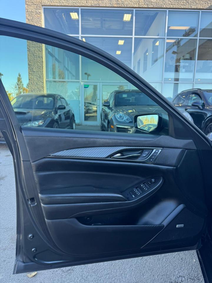 2017 Cadillac CTS 4dr Sdn 3.6L Luxury AWD - Photo #12