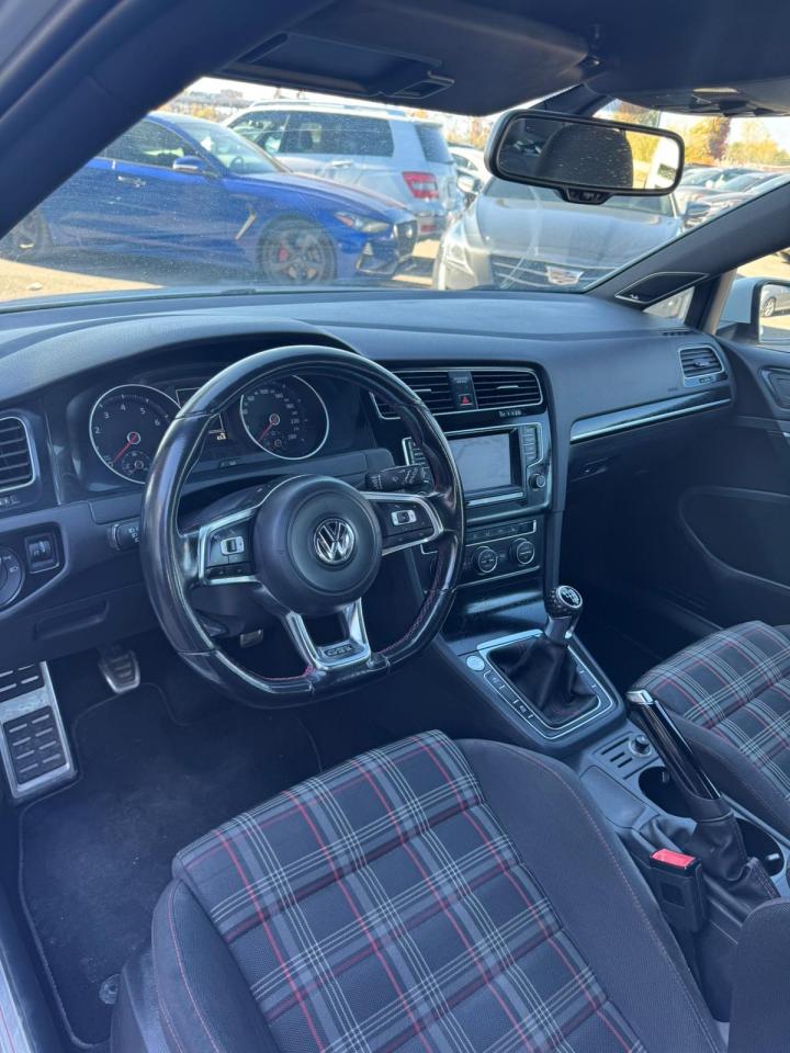 2015 Volkswagen Golf Performance - Photo #7