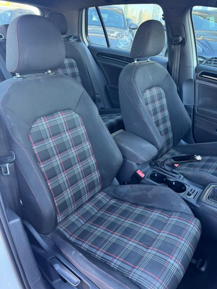 2015 Volkswagen Golf Performance - Photo #4