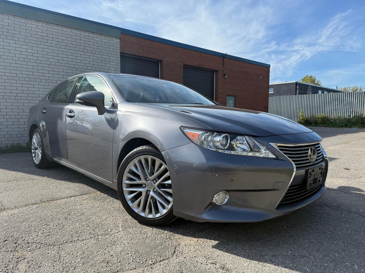 2013 Lexus ES 350 Executive PKG *SAFETY INCL*LOW KMS*MINT* - Photo #1
