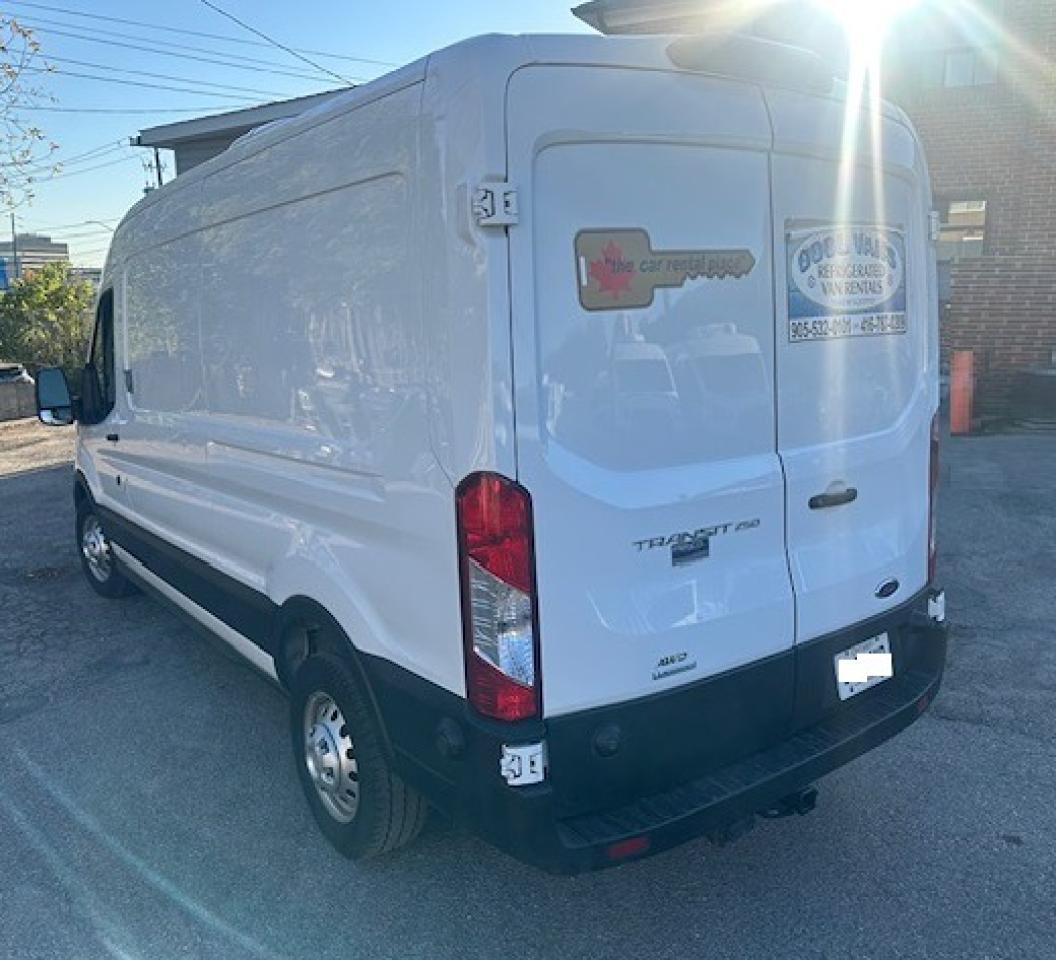 2022 Ford Transit Cargo Van TRY B 4 U BUY - AWD Refrigerated Van With Standby Photo4