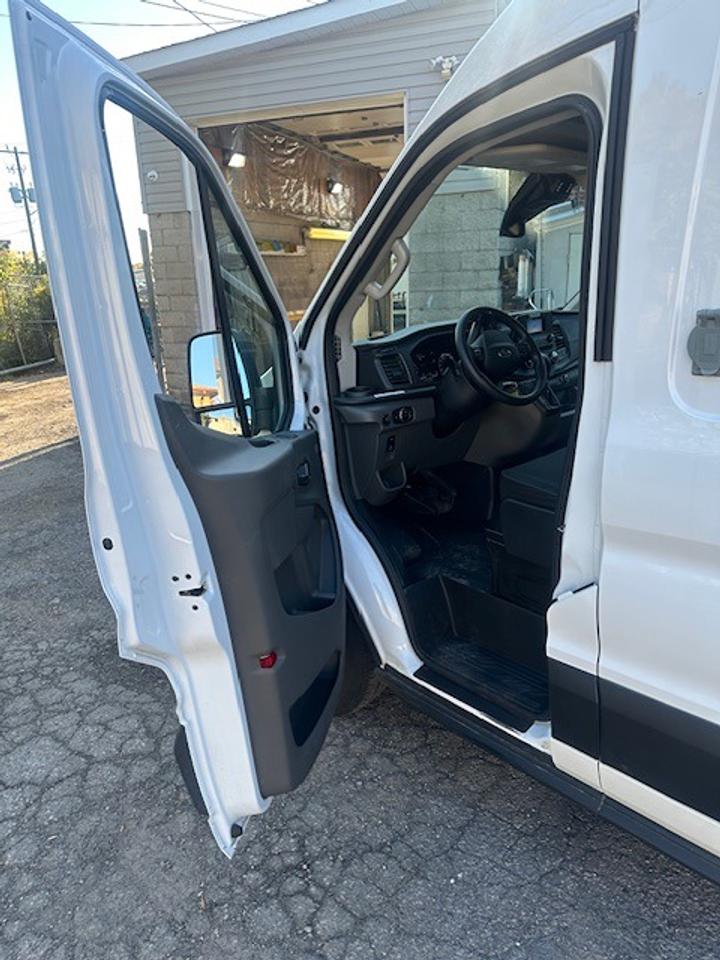 2022 Ford Transit Cargo Van TRY B 4 U BUY - AWD Refrigerated Van With Standby Photo