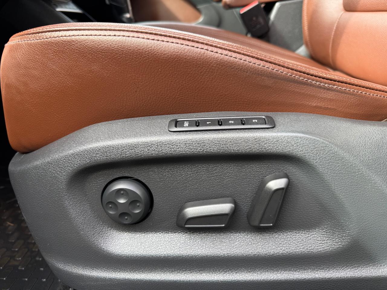 2016 Volkswagen Tiguan Highline **SALE PENDING** Photo