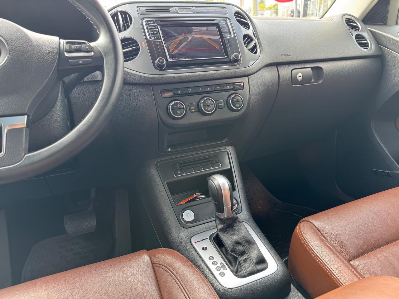 2016 Volkswagen Tiguan Highline **SALE PENDING** Photo