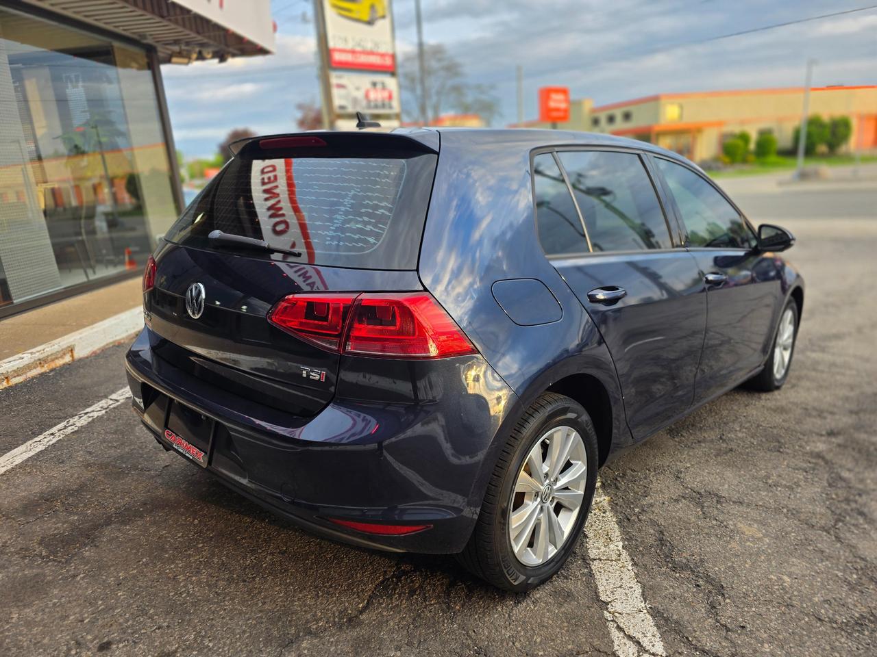 2017 Volkswagen Golf 1.8 TSI Comfortline Leather | Sunroof |BSM | Backup Camera |  Apple Car Play | Android Auto Photo