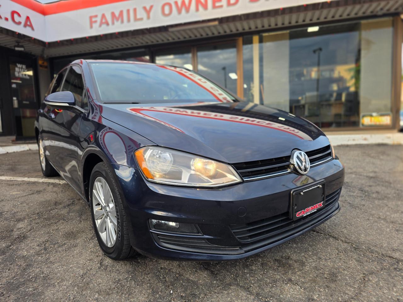 2017 Volkswagen Golf 1.8 TSI Comfortline Leather | Sunroof |BSM | Backup Camera |  Apple Car Play | Android Auto Photo