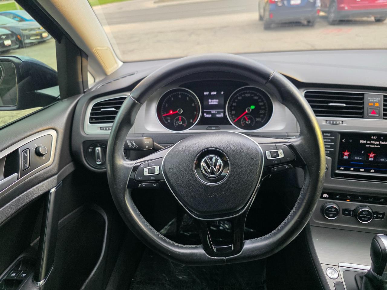 2017 Volkswagen Golf 1.8 TSI Comfortline Leather | Sunroof |BSM | Backup Camera |  Apple Car Play | Android Auto Photo