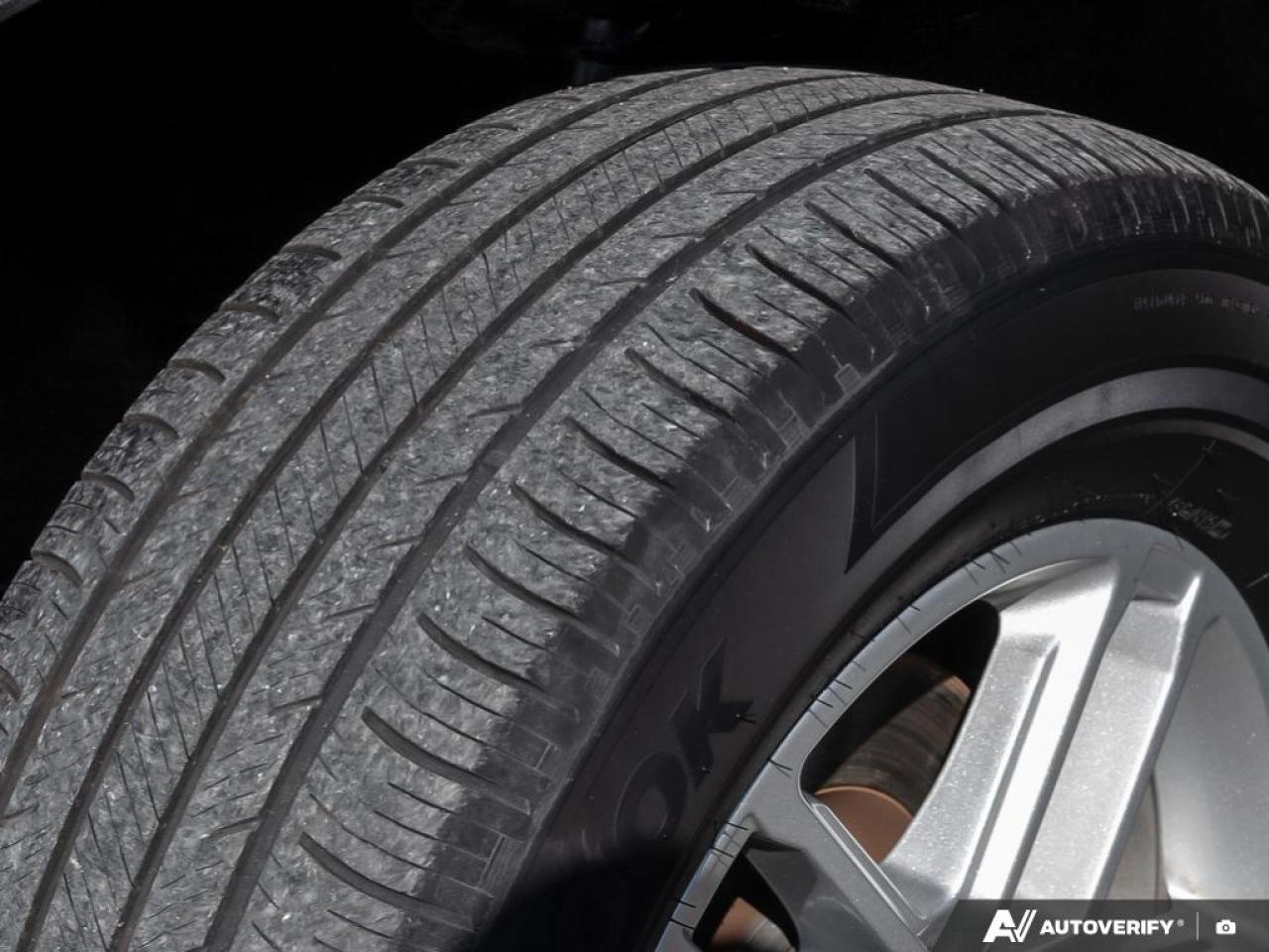 2025 Ford Explorer Active Photo