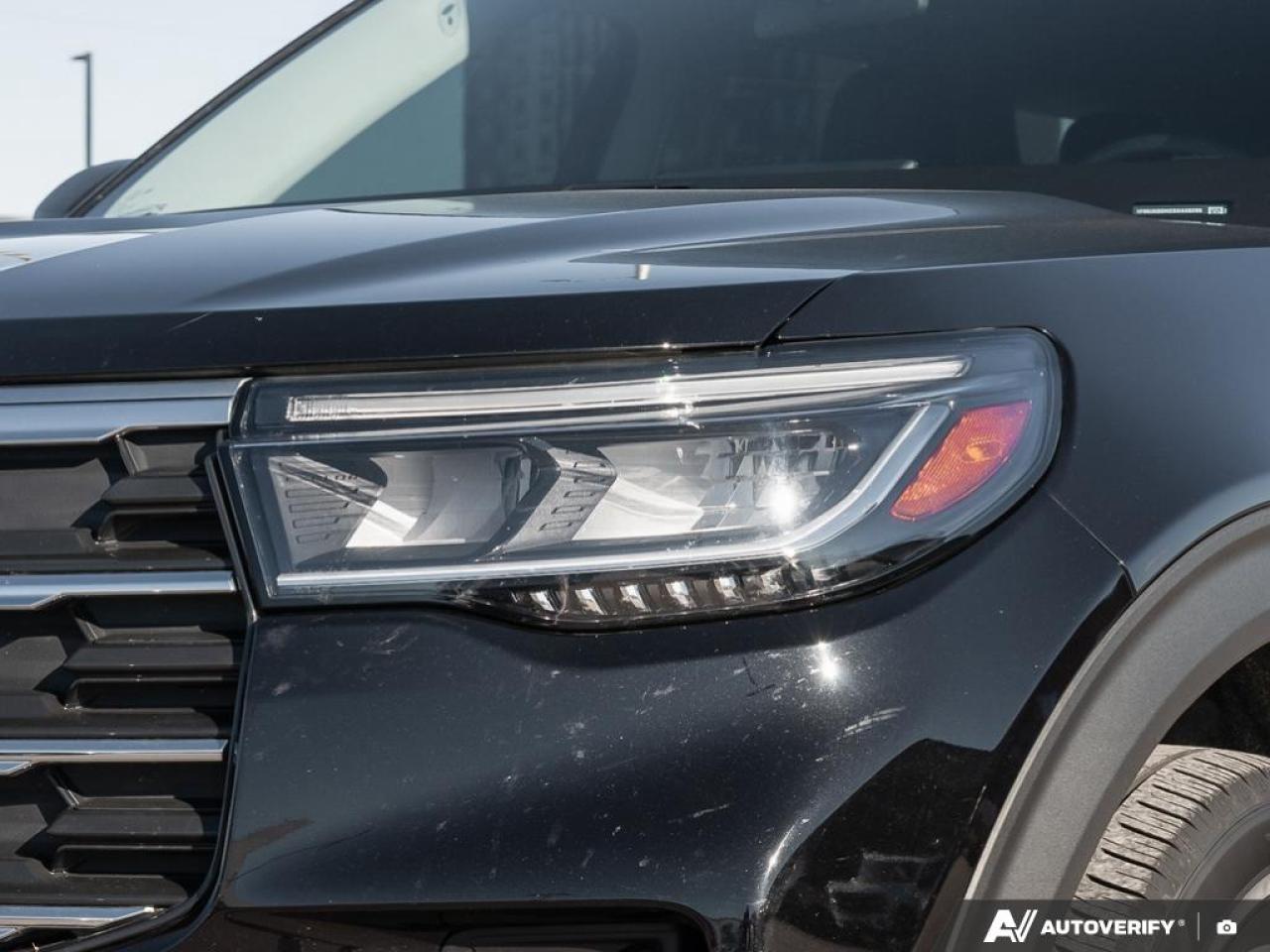 2025 Ford Explorer Active Photo