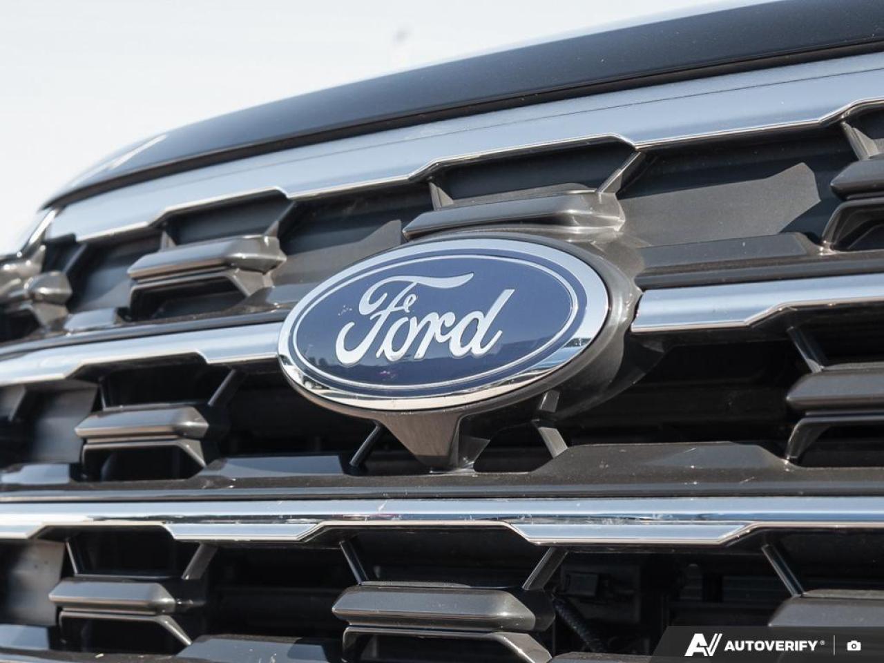 2025 Ford Explorer Active Photo