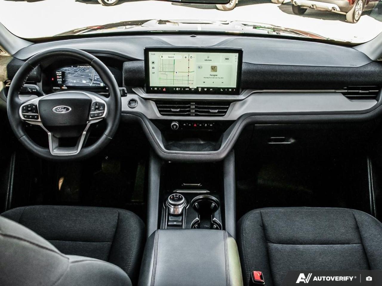 2025 Ford Explorer Active Photo