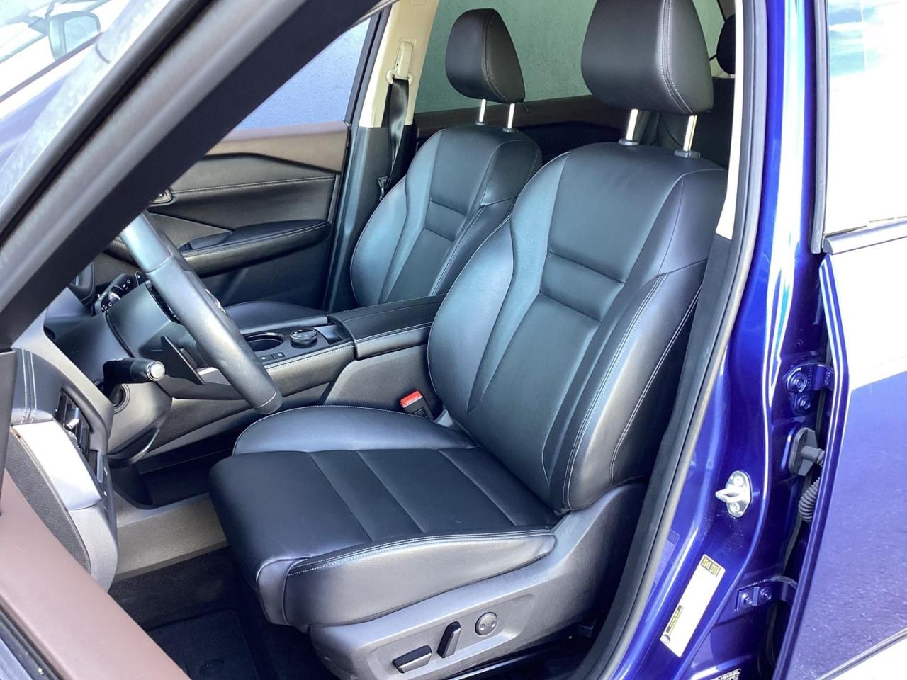 2023 Nissan Rogue SL Photo