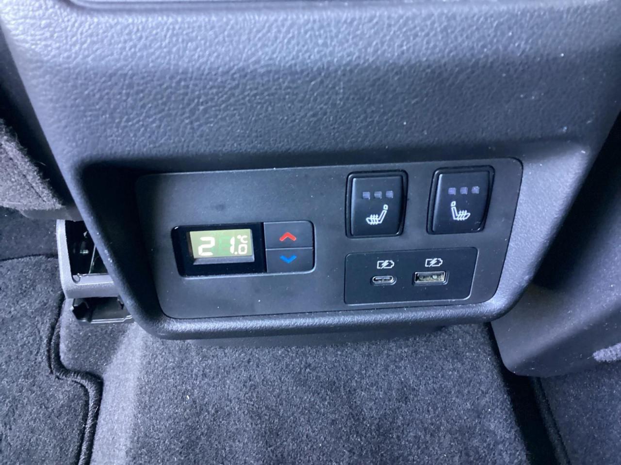 2023 Nissan Rogue SL Photo