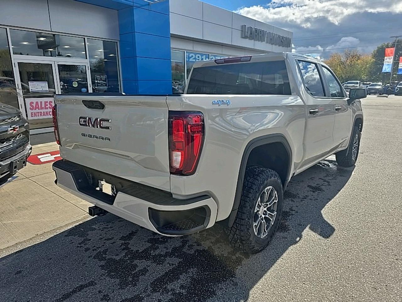 2026 GMC Sierra 1500 PRO Photo2