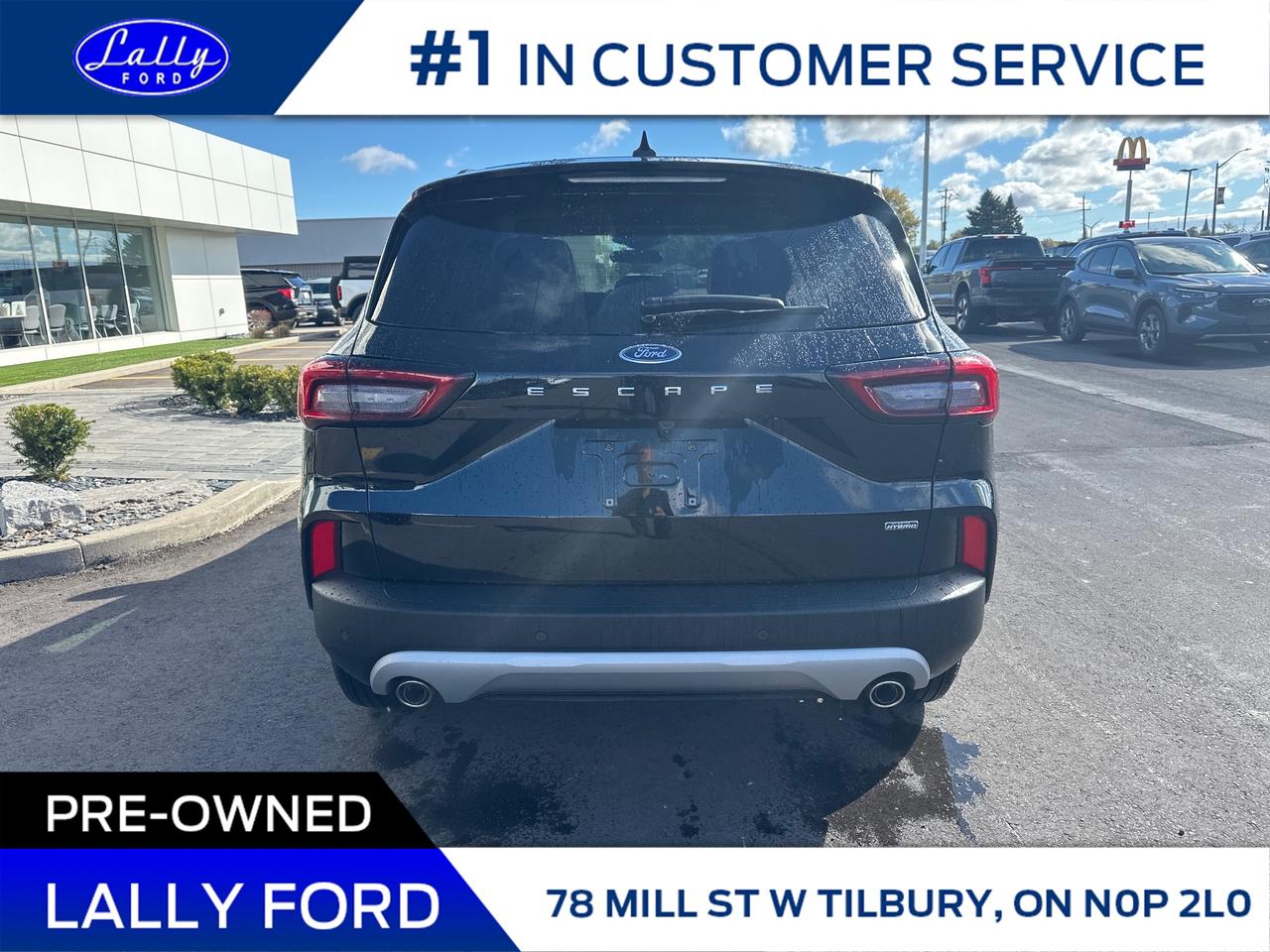 2025 Ford Escape PHEV One Owner, Only 7,640 kms, Mint! Photo