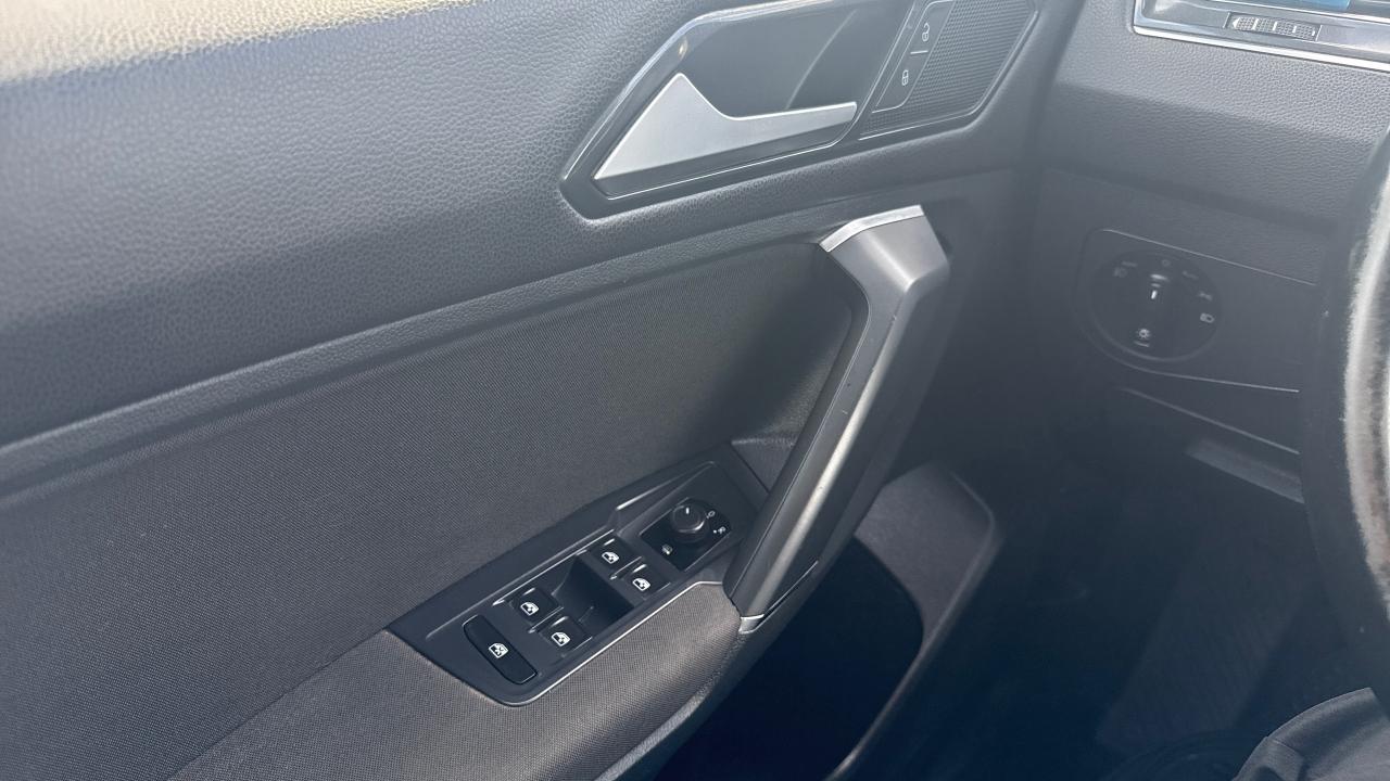 2018 Volkswagen Tiguan Trendline Photo