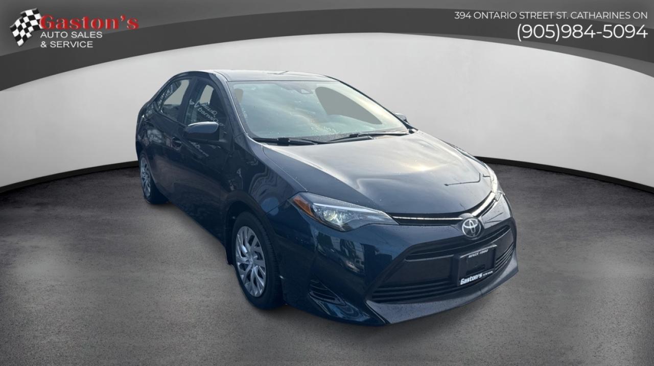2019 Toyota Corolla LE Photo0