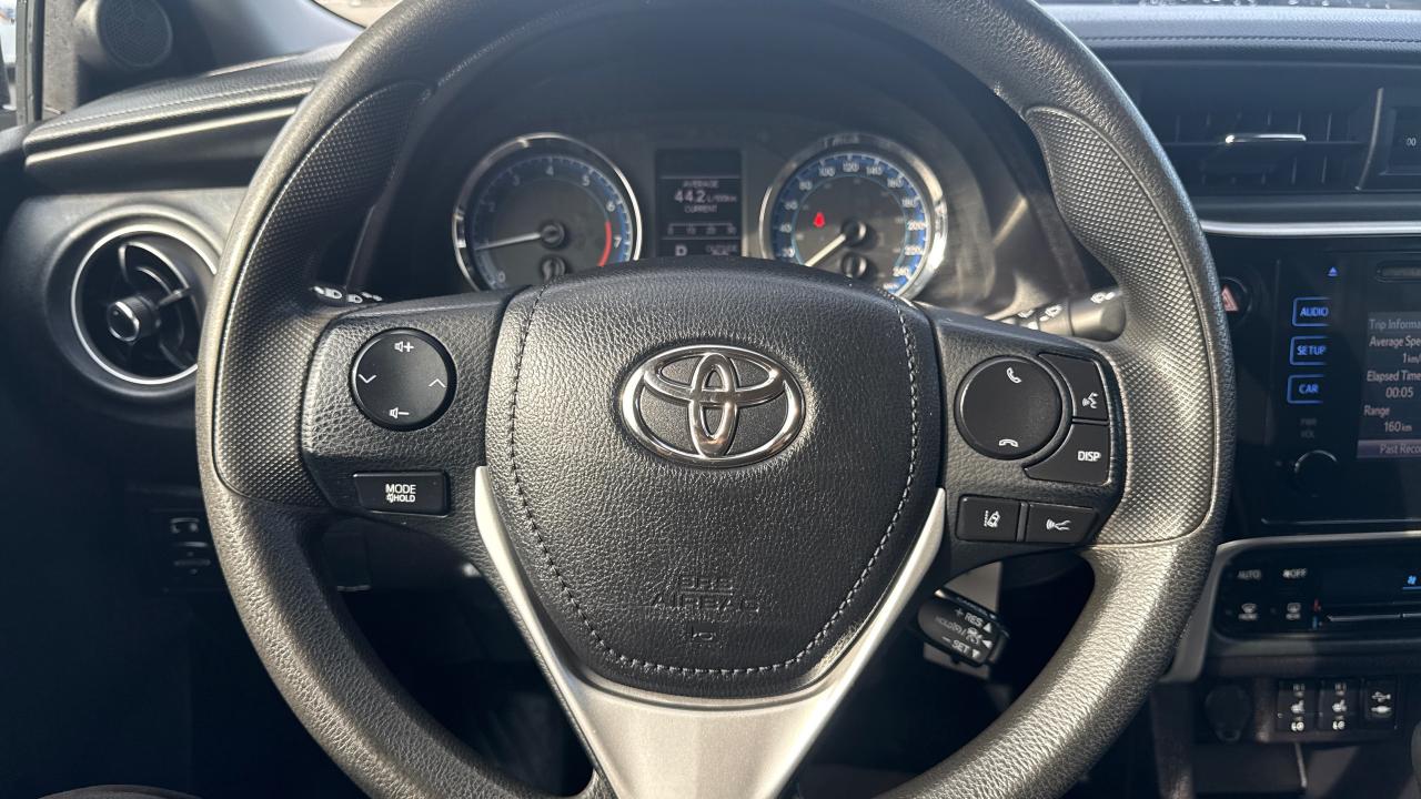 2019 Toyota Corolla LE Photo