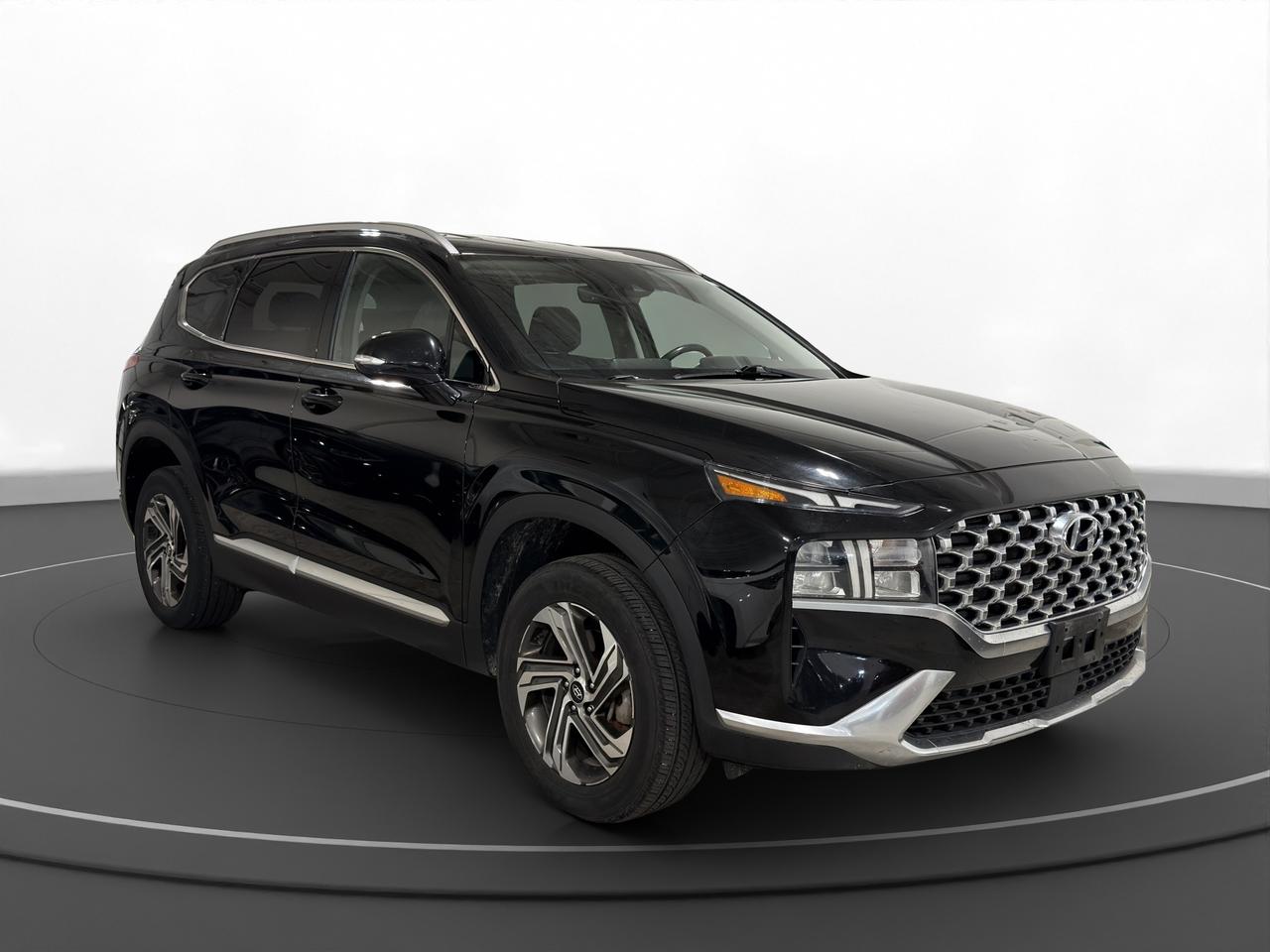 2022 Hyundai Santa Fe Preferred AWD Photo2